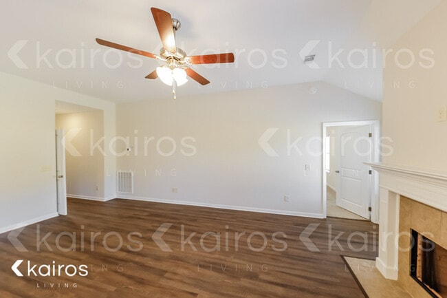 Photo - 27 Oasis Dr