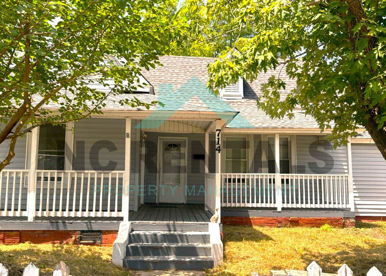 Photo - 714 Dillard St