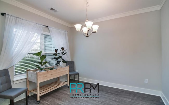 Photo - 826 Stonebriar St