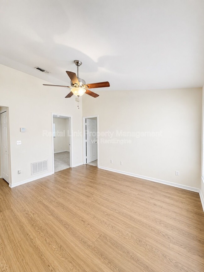 Photo - 1105 Harold Ave S