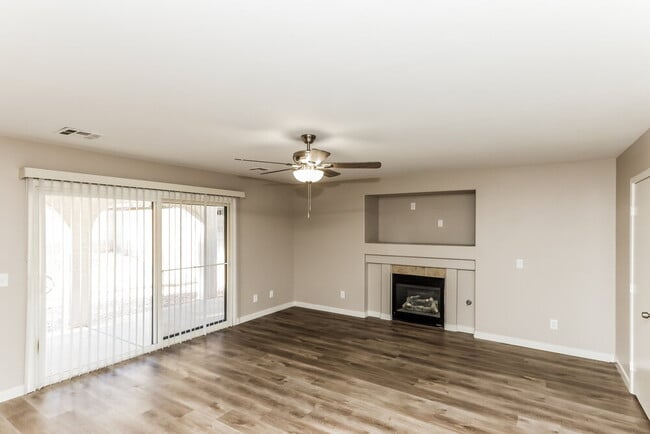Photo - 951 Ostrich Fern Ct