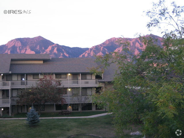 Building Photo - 695 Manhattan Dr Unit 217 Rental