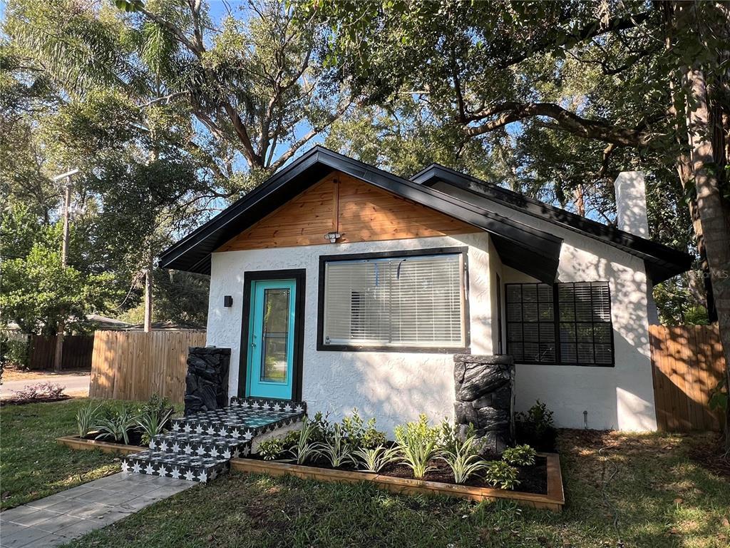 Photo - 1502 E Knollwood St