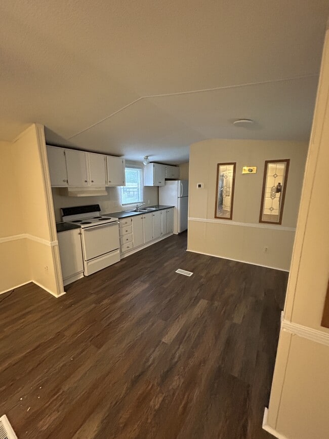 Photo - 63 Pumphouse Ln