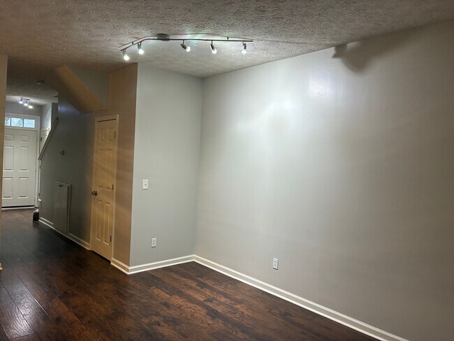 Photo - Room in Townhome on Stone Gate Way