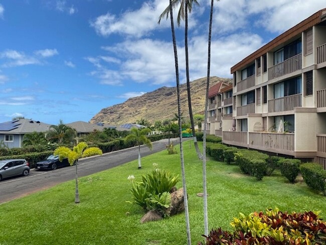 Building Photo - Makaha Valley Plantation - Two Bedroom Unit 190A