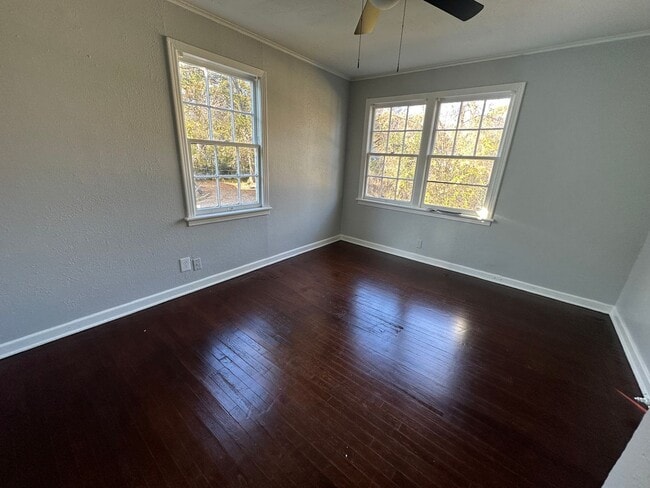 Photo - 124 E Olive St