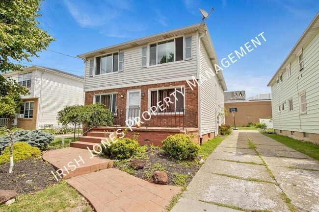 Building Photo - 425 Callodine Ave Unit Apt. 2