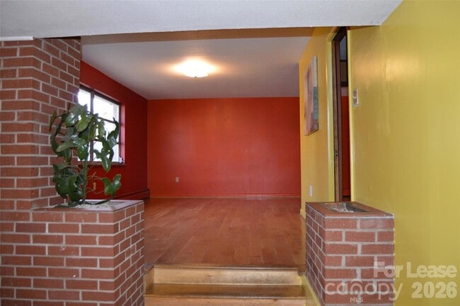 Photo - 516 S Green St