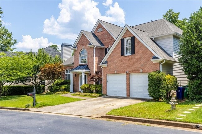 Photo - 2631 E Madison Dr