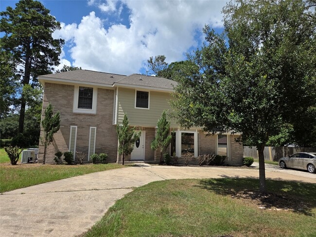 Building Photo - 592 River Plantation Dr
