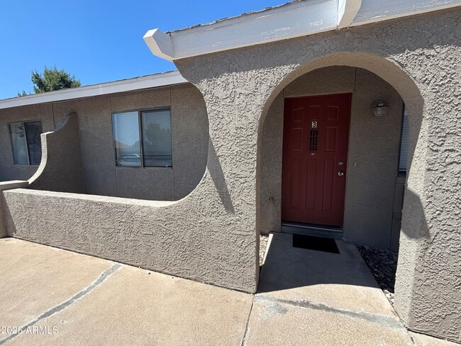 Building Photo - 2586 Quirt Cir Unit 3