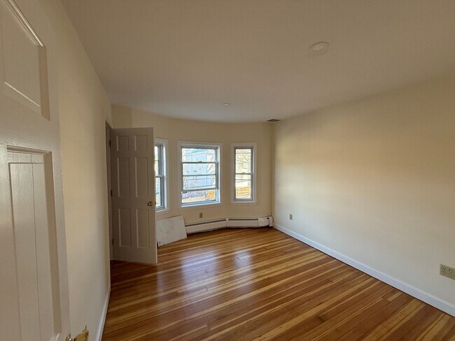 Photo - 40 Lincoln Ave Unit #2