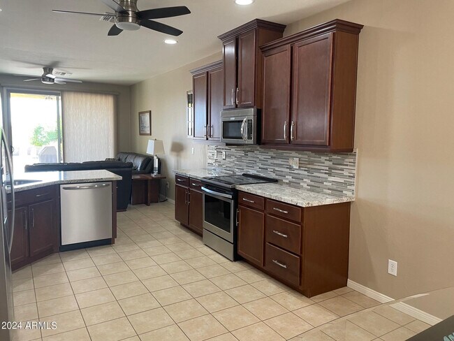 Photo - 17701 W Cedarwood Ln