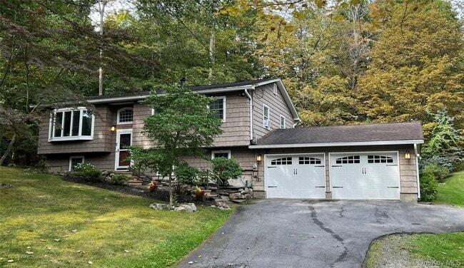 Building Photo - 1179 E Mombasha Rd Rental