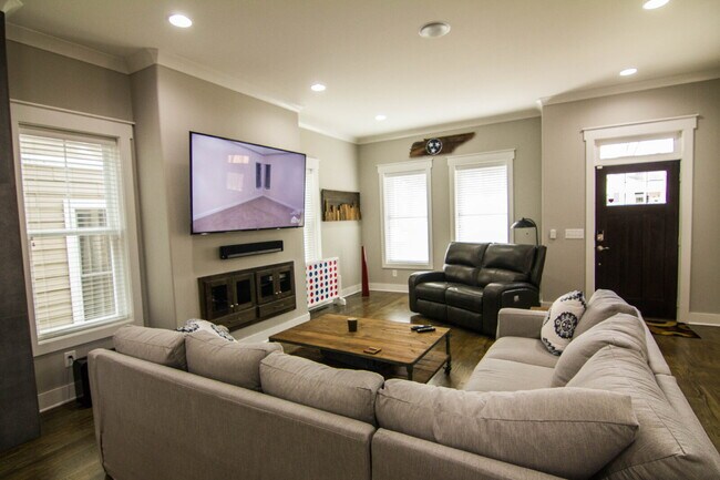 Photo - **COMING SOON!!** Furnished Custom-Built H...