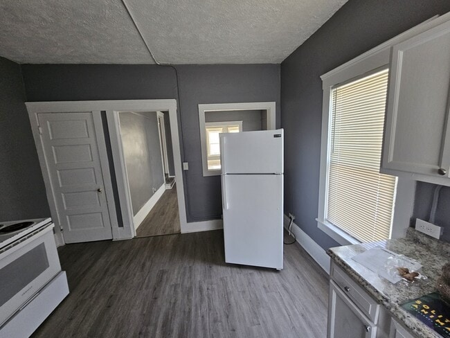 Photo - 2810 Woodbridge Ave