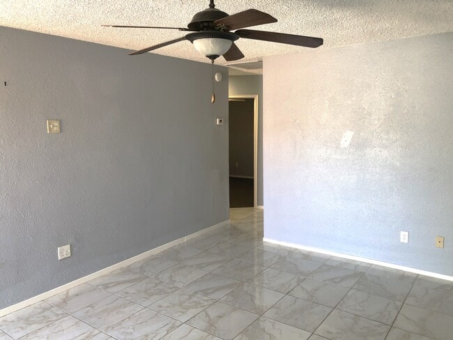 Photo - 1341 Oahu St