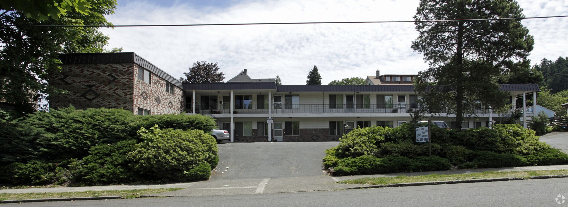 Photo - Tabor Heights Apartments