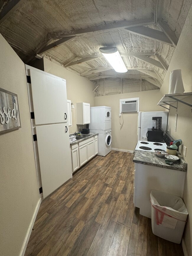 Photo - 849 Grape St Unit Apt A