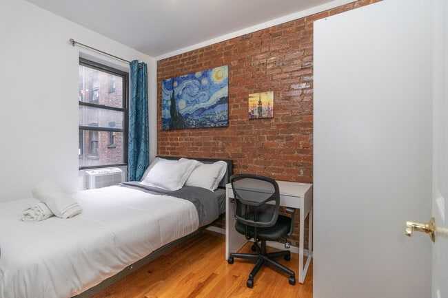 Photo - 309-311 East 95th Street-SI ID1032053P Unidad SI ID1032053P