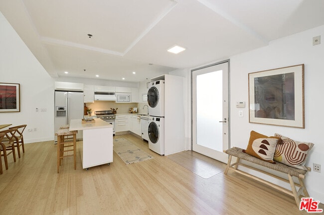 Photo - 13326 Beach Ave Unit 105
