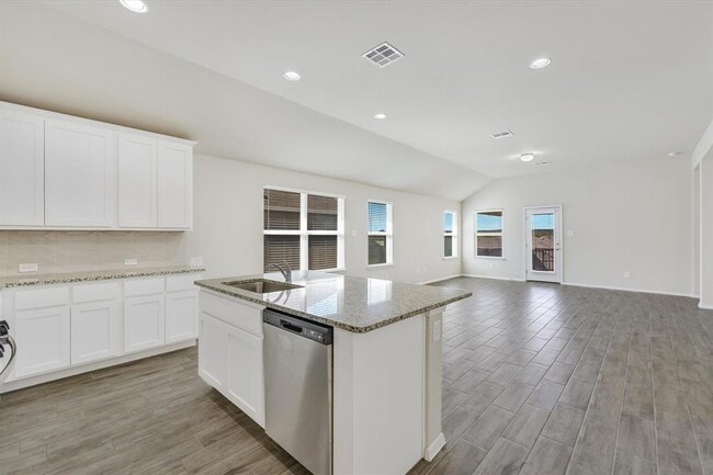 Photo - 201 Spiny Lizard Ln