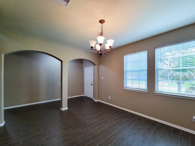 Photo - 805 Arlington Pointe Dr