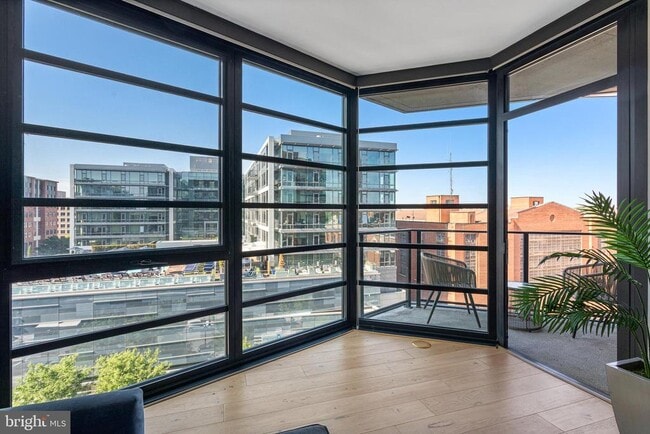 Photo - 1300 4th St SE Unit 711