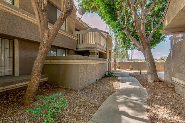 1905 E University Dr Unit 233