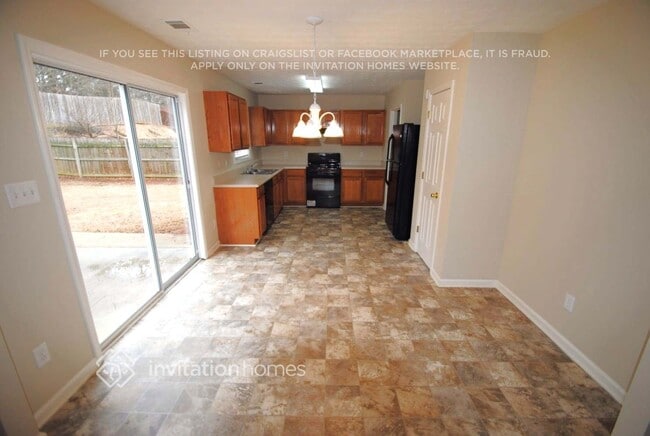 Photo - 1221 Pine Acre Dr NE