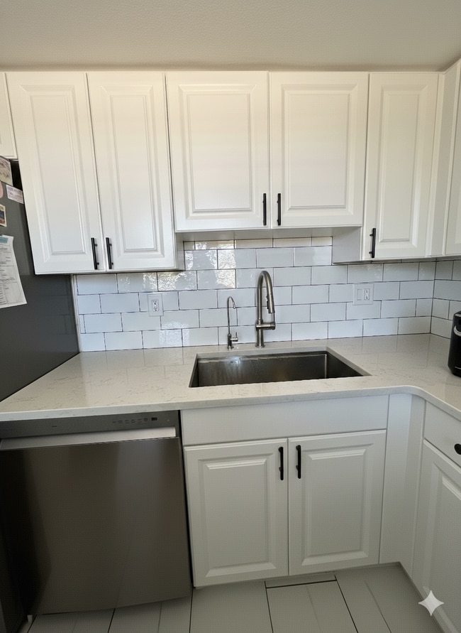 Photo - 5310 26th St W Unit 1605