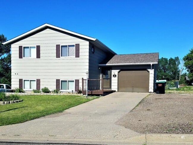 Building Photo - Great home, great quiet neighborhood!