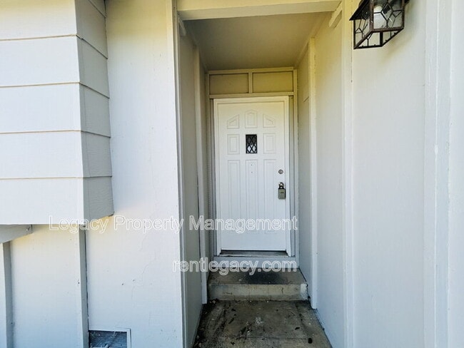 Photo - 9012 Alderson Ave