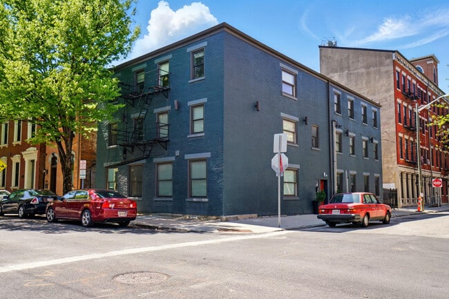 Building Photo - 15 W 15th St Unit #B4 Rental