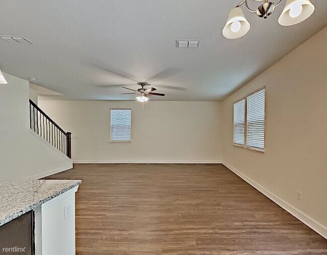 Photo - 3 br, 2.5 bath House - 8638 Highfield Avenue