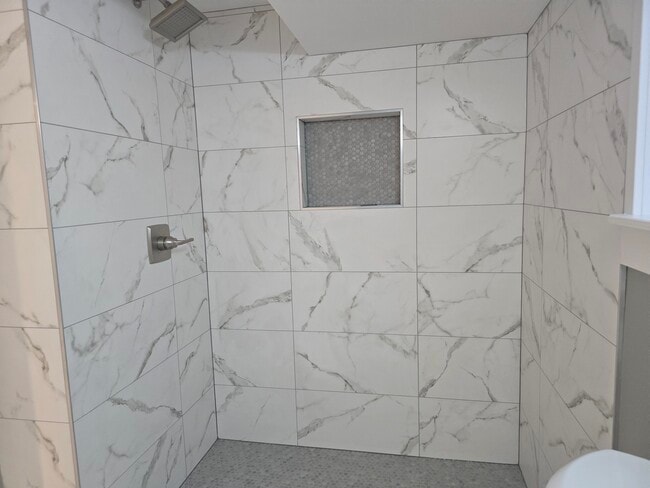 Photo - 1227 N Parkside Ave Unit 3