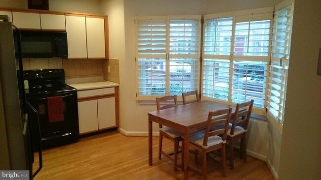 Photo - 618 N Tazewell St