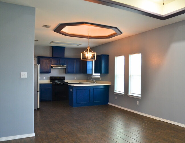 Building Photo - 3100 Basil Dr Unit 1