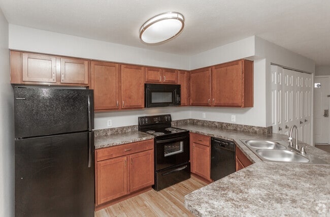2HAB, 1BA - 860 ft² - Cross Creek Apartments
