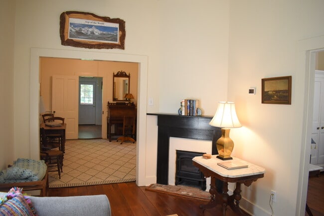 Photo - 705 N 5th Ave