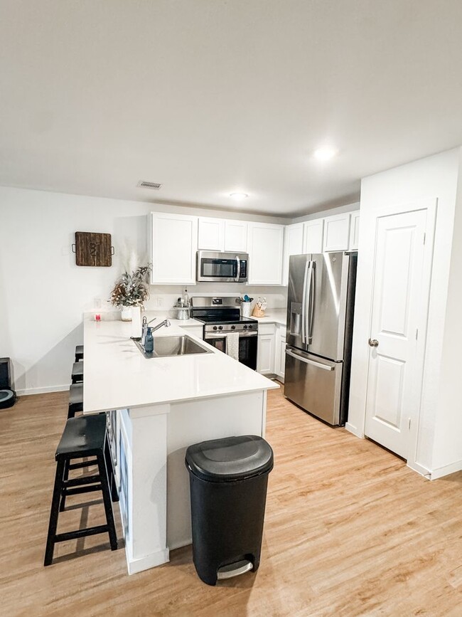 Photo - NEW HOME IN PLEASANT HILL AVAILABLE FOR DECEMBER MOVE IN!