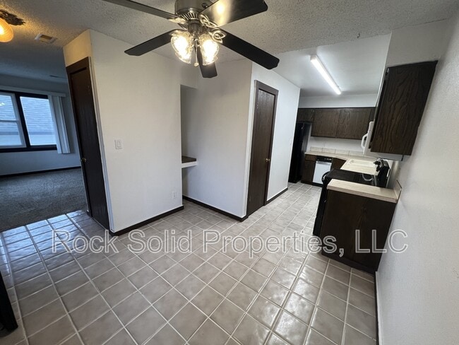 Photo - 3061 Reed Ave