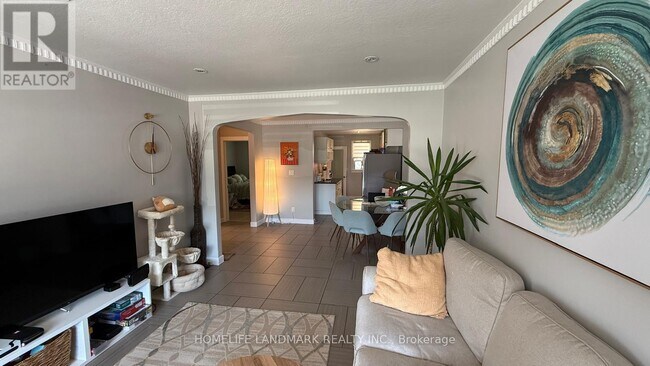 Photo - 78 Yorkview Dr