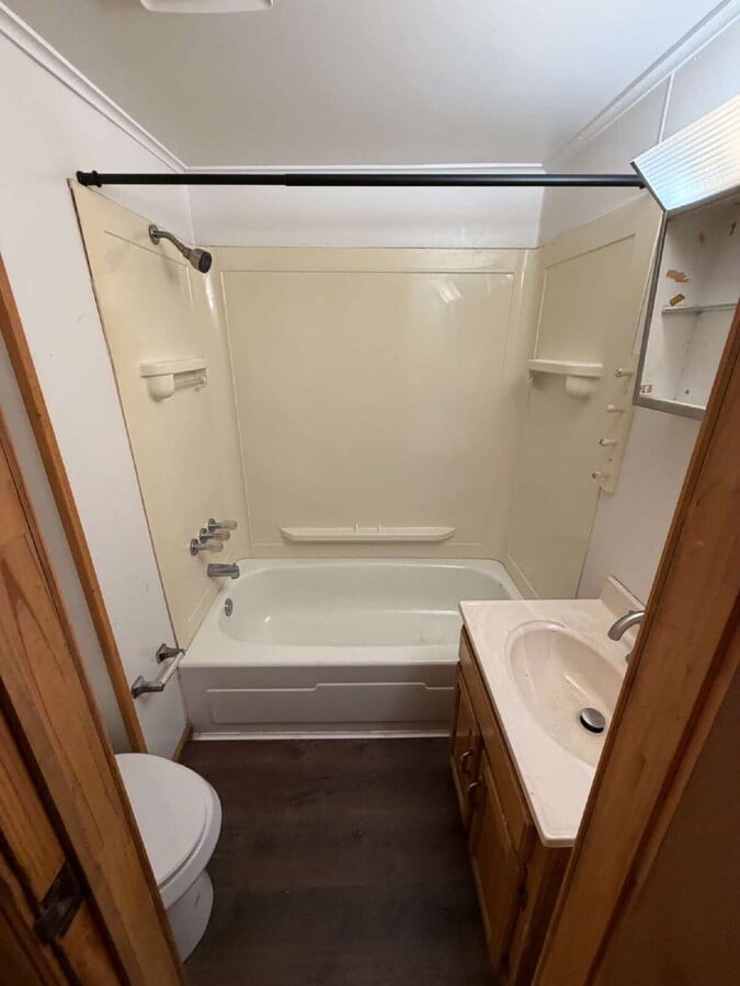 Photo - 9 Watson St Unit Upper Front