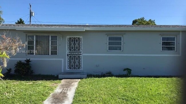 Building Photo - 14721 SW 104th Ave