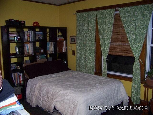 Photo - 21 Moraine St