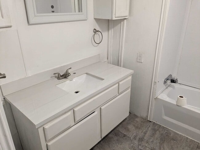 Photo - 195 Fernwood Dr