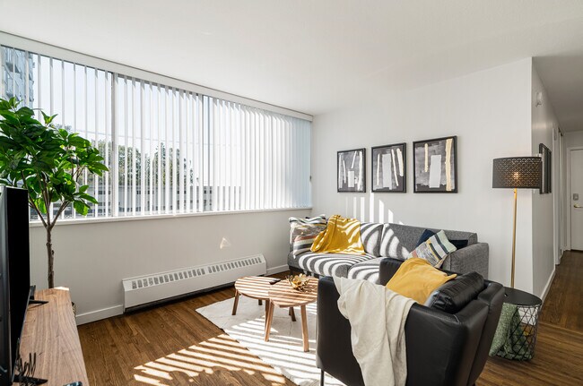 Photo - English Bay Tower Unit 00206