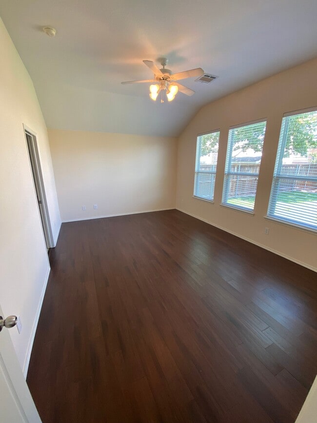 112 Cherrytree Trail